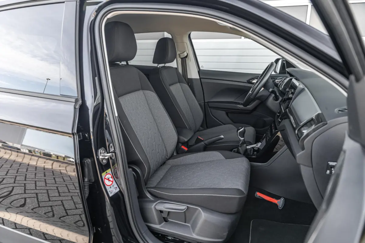 1.0 TSI 95pk Life Edition | Navigatie | App Connect | Clima | Stoelverwarming | Achteruitrijcamera