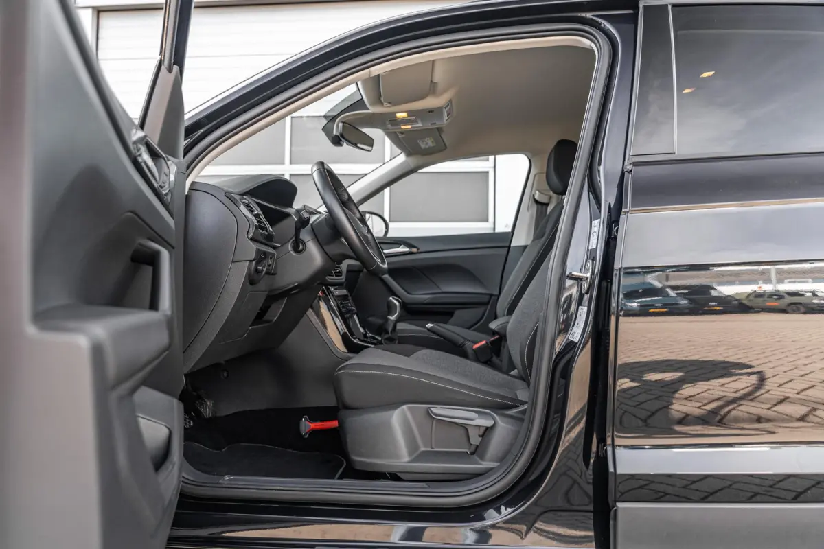 1.0 TSI 95pk Life Edition | Navigatie | App Connect | Clima | Stoelverwarming | Achteruitrijcamera