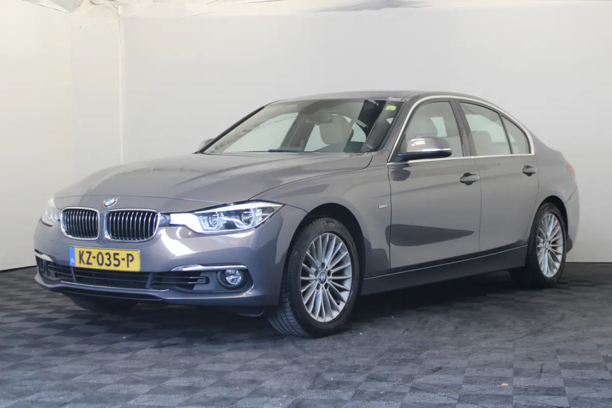 BMW 3 Serie Sedan 2017 Benzine Handgeschakeld leasen