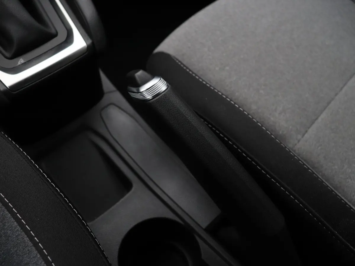 E-Tech Full Hybrid 145pk Evolution | Parkeersensoren achter | Apple carplay |