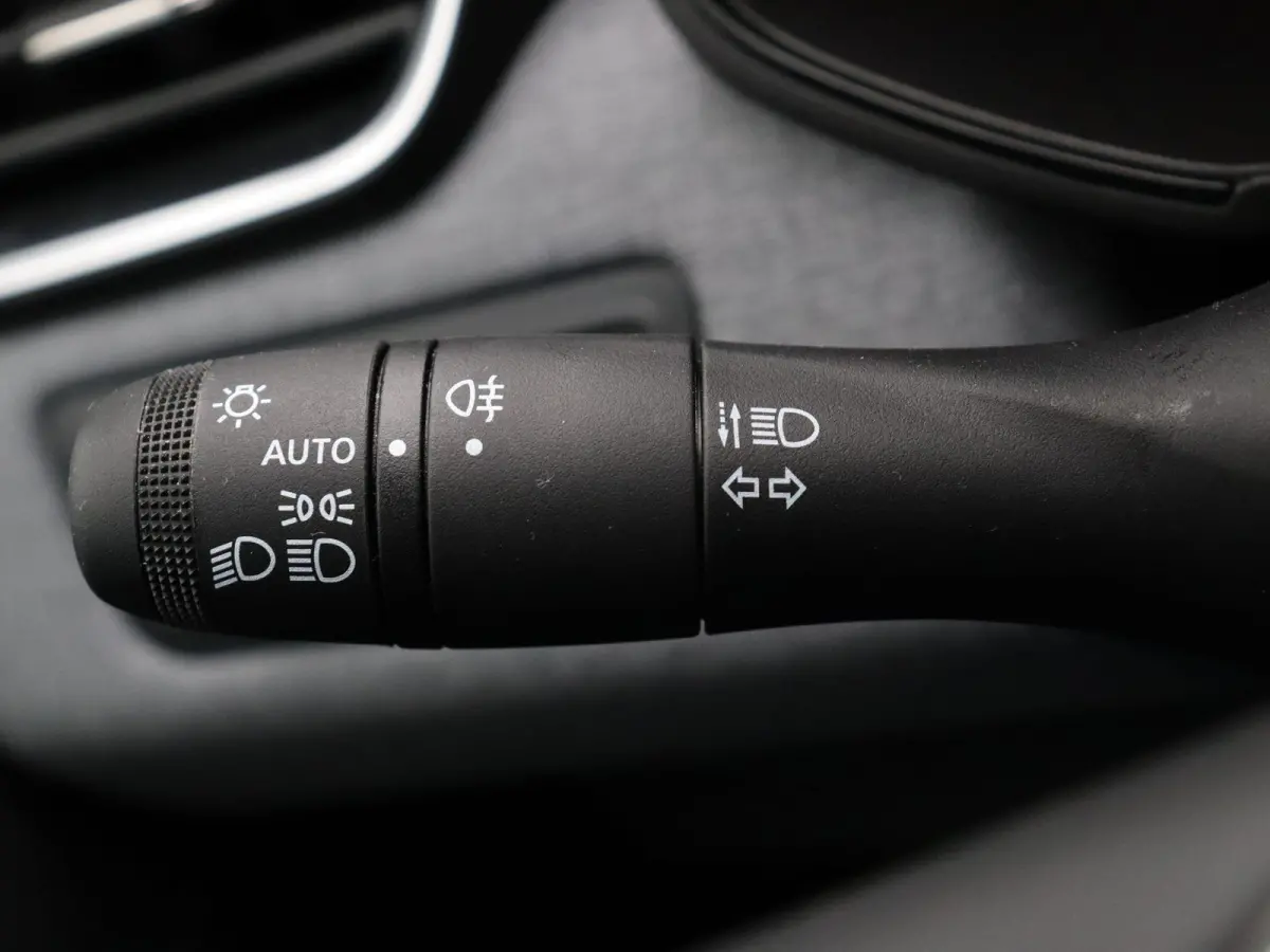 E-Tech Full Hybrid 145pk Evolution | Parkeersensoren achter | Apple carplay |