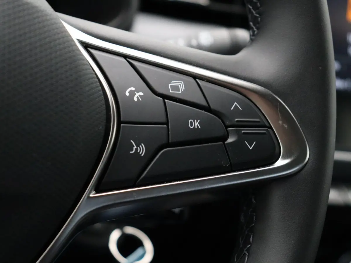 E-Tech Full Hybrid 145pk Evolution | Parkeersensoren achter | Apple carplay |
