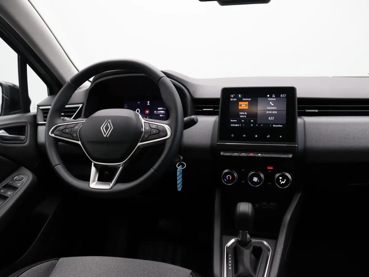 E-Tech Full Hybrid 145pk Evolution | Parkeersensoren achter | Apple carplay |