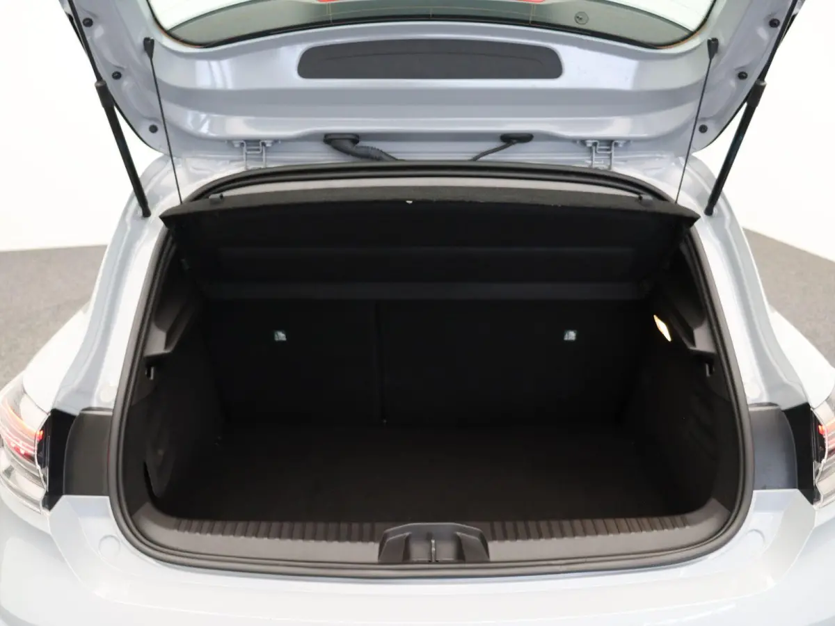 E-Tech Full Hybrid 145pk Evolution | Parkeersensoren achter | Apple carplay |