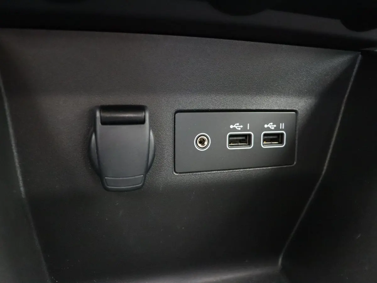 E-Tech Full Hybrid 145pk Evolution | Parkeersensoren achter | Apple carplay |
