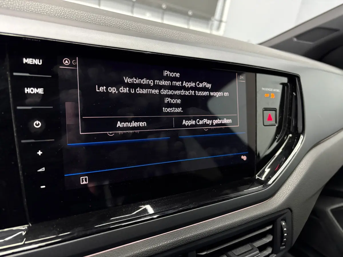 1.0 TSI R-Line Pano