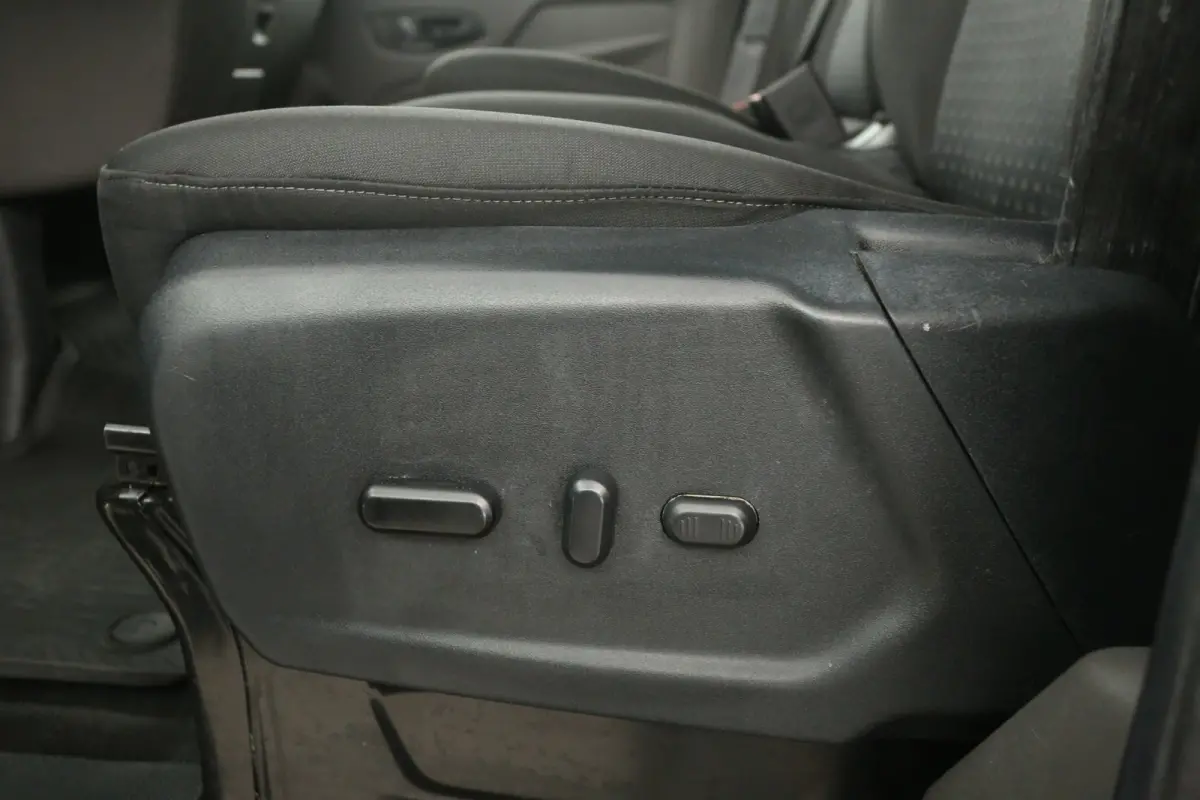 2.0 TDCI L2H2 | Airco | Cruise | 3 Zits | Carplay | Camera | Parkeersens.
