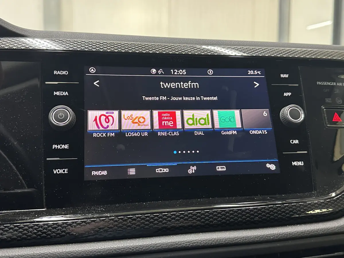 1.0 TSI Life Edition 95 pk Apple | Clima | Carplay/Android Auto| LED | Camera |