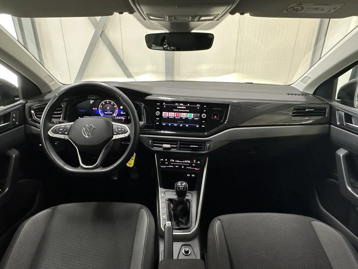 1.0 TSI Life Edition 95 pk Apple | Clima | Carplay/Android Auto| LED | Camera |