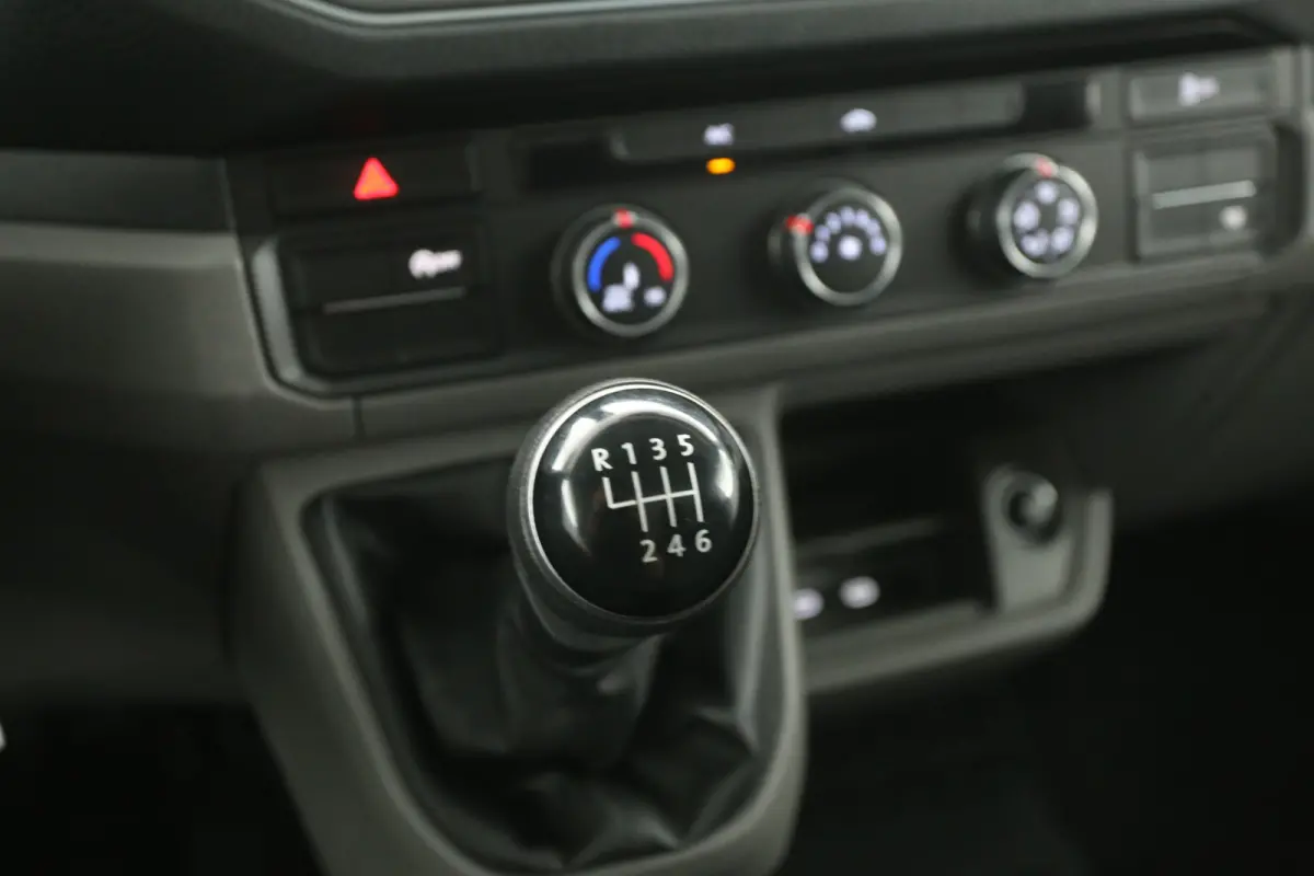 2.0 TDI 140PK | Koelwagen | Bakwagen | Zijdeur | Airco | Camera | Koelauto | 3 Zits | Carplay