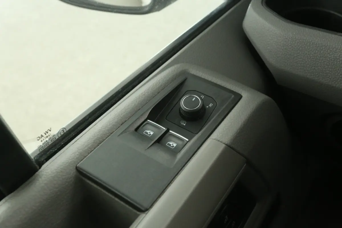 2.0 TDI 140PK | Koelwagen | Bakwagen | Zijdeur | Airco | Camera | Koelauto | 3 Zits | Carplay