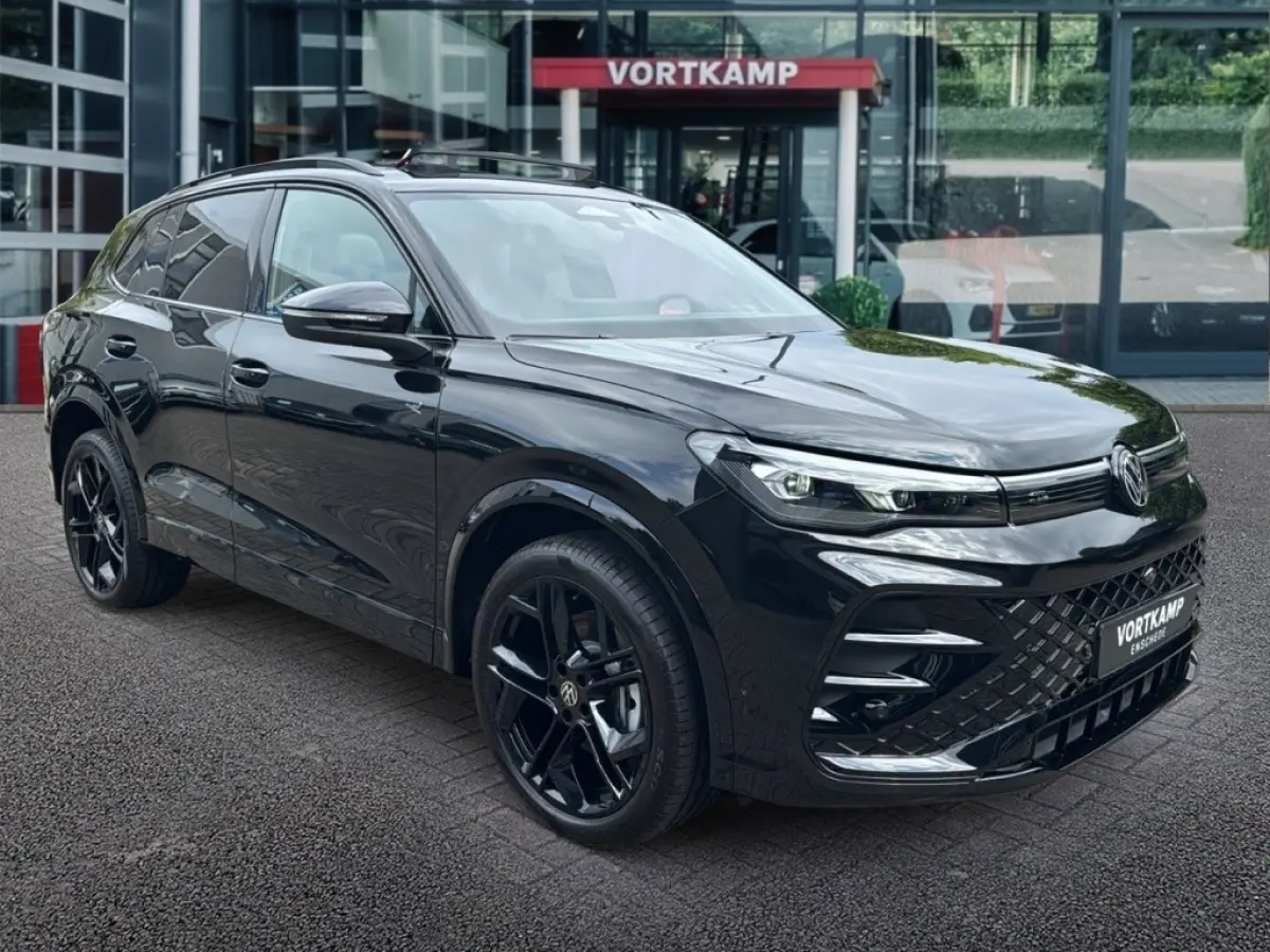 1.5 TSI e-HYBRID 272 PK R-LINE PANO-DAK/CAMERA/TREKHAAK/H&K/HUD/LEDER/MEMORY