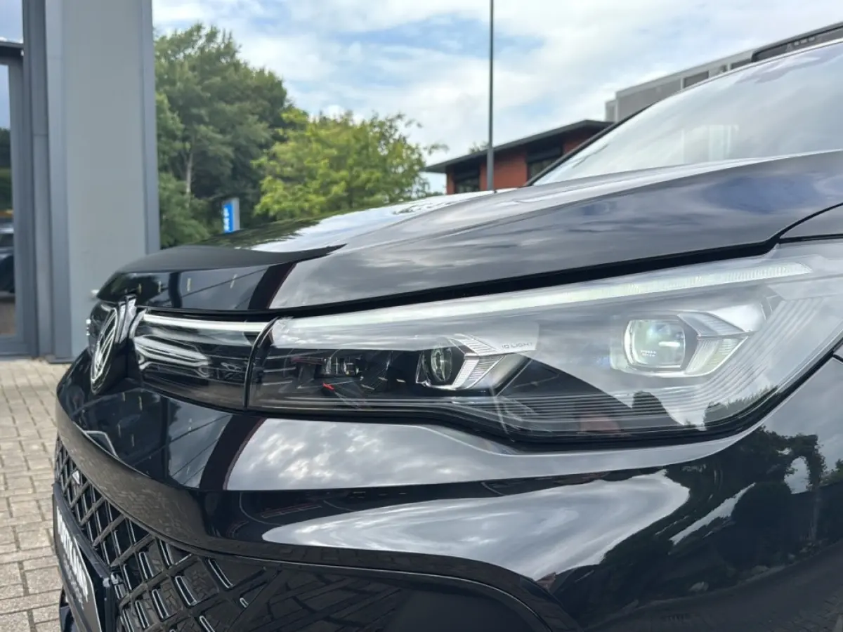 1.5 TSI e-HYBRID 272 PK R-LINE PANO-DAK/CAMERA/TREKHAAK/H&K/HUD/LEDER/MEMORY