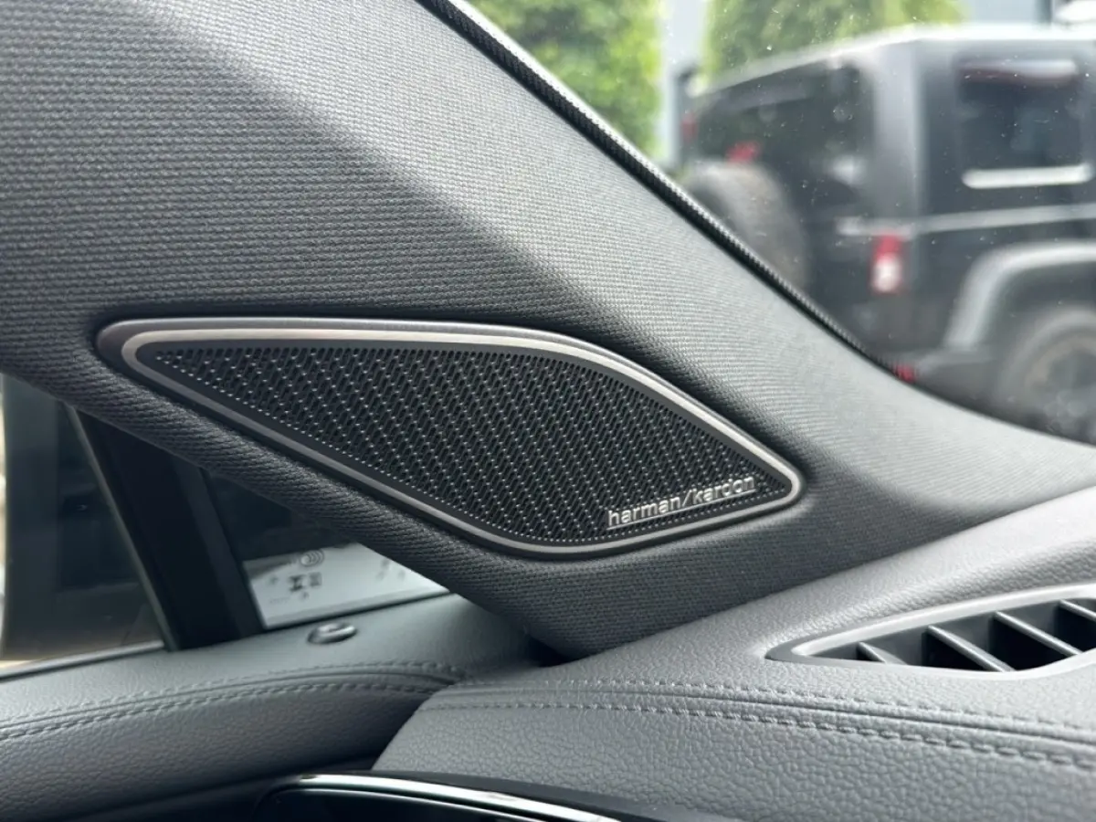 1.5 TSI e-HYBRID 272 PK R-LINE PANO-DAK/CAMERA/TREKHAAK/H&K/HUD/LEDER/MEMORY