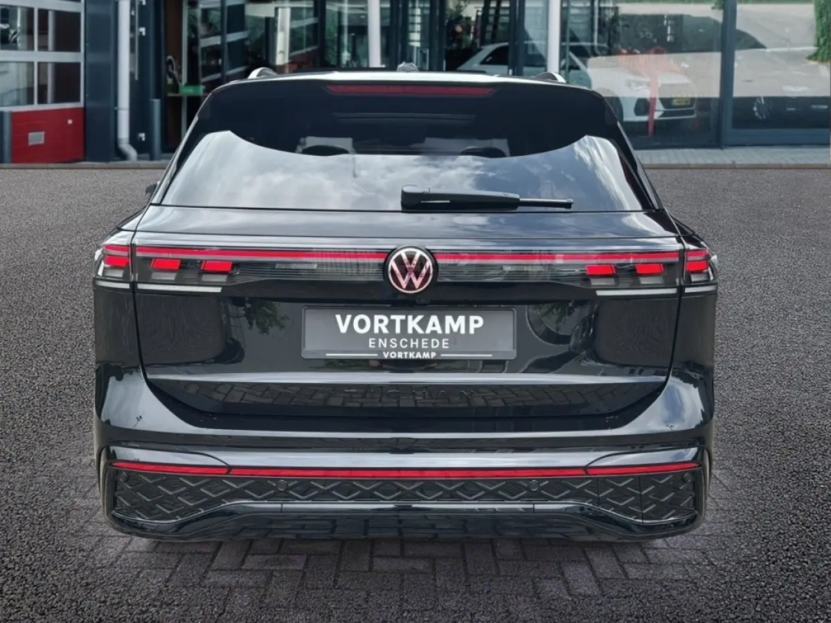 1.5 TSI e-HYBRID 272 PK R-LINE PANO-DAK/CAMERA/TREKHAAK/H&K/HUD/LEDER/MEMORY
