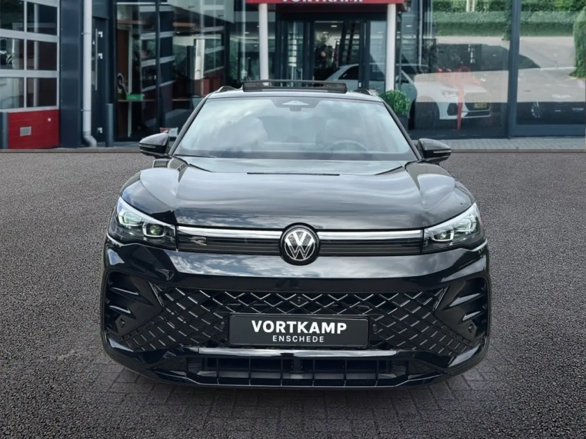 1.5 TSI e-HYBRID 272 PK R-LINE PANO-DAK/CAMERA/TREKHAAK/H&K/HUD/LEDER/MEMORY