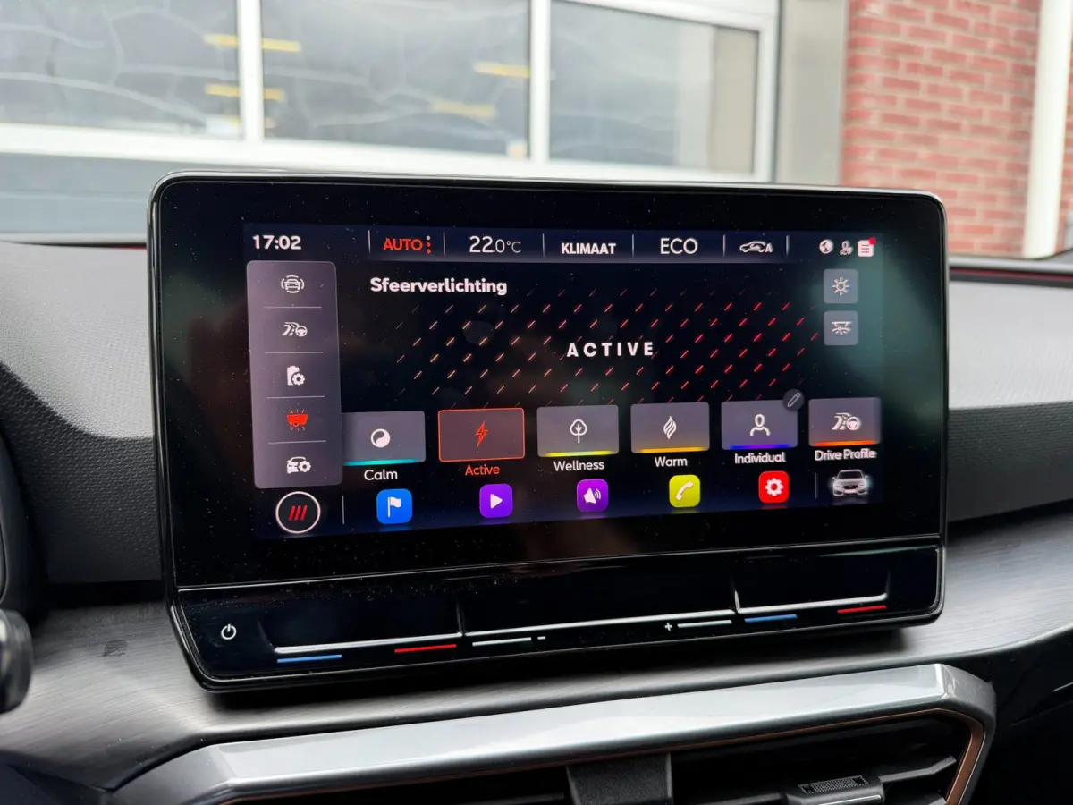 1.4 e-Hybrid 245 LED Sfeer Navi PDC