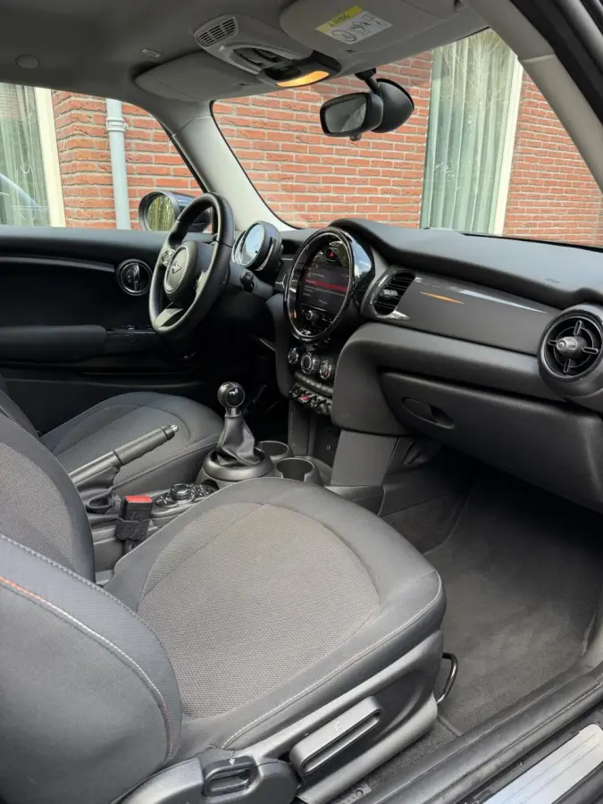 Mini | Facelift | Navi | AppleCarplay | LED
