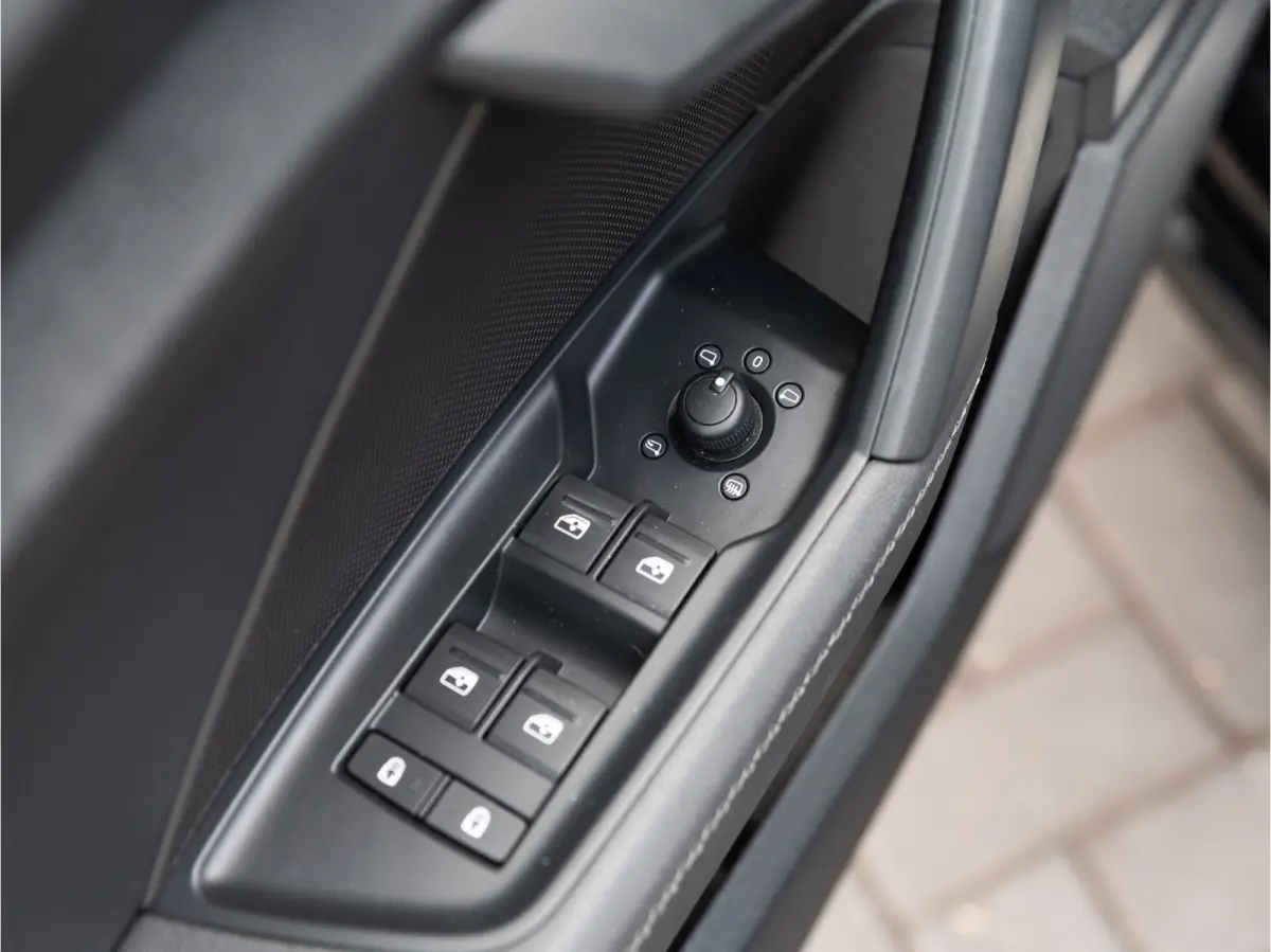 40 TFSI e Business edition S line, PANO, CAMERA, Sportstoelen, Carplay