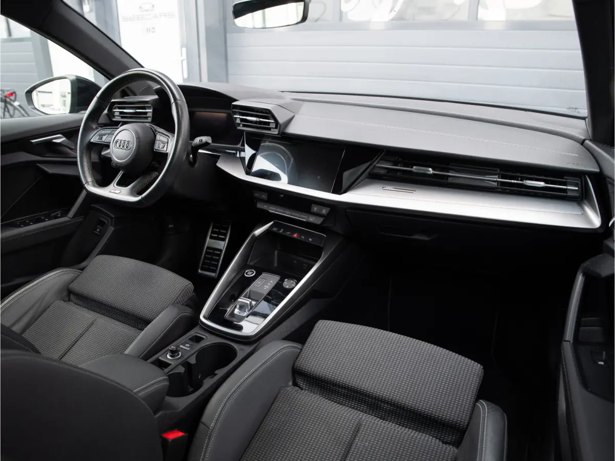 40 TFSI e Business edition S line, PANO, CAMERA, Sportstoelen, Carplay