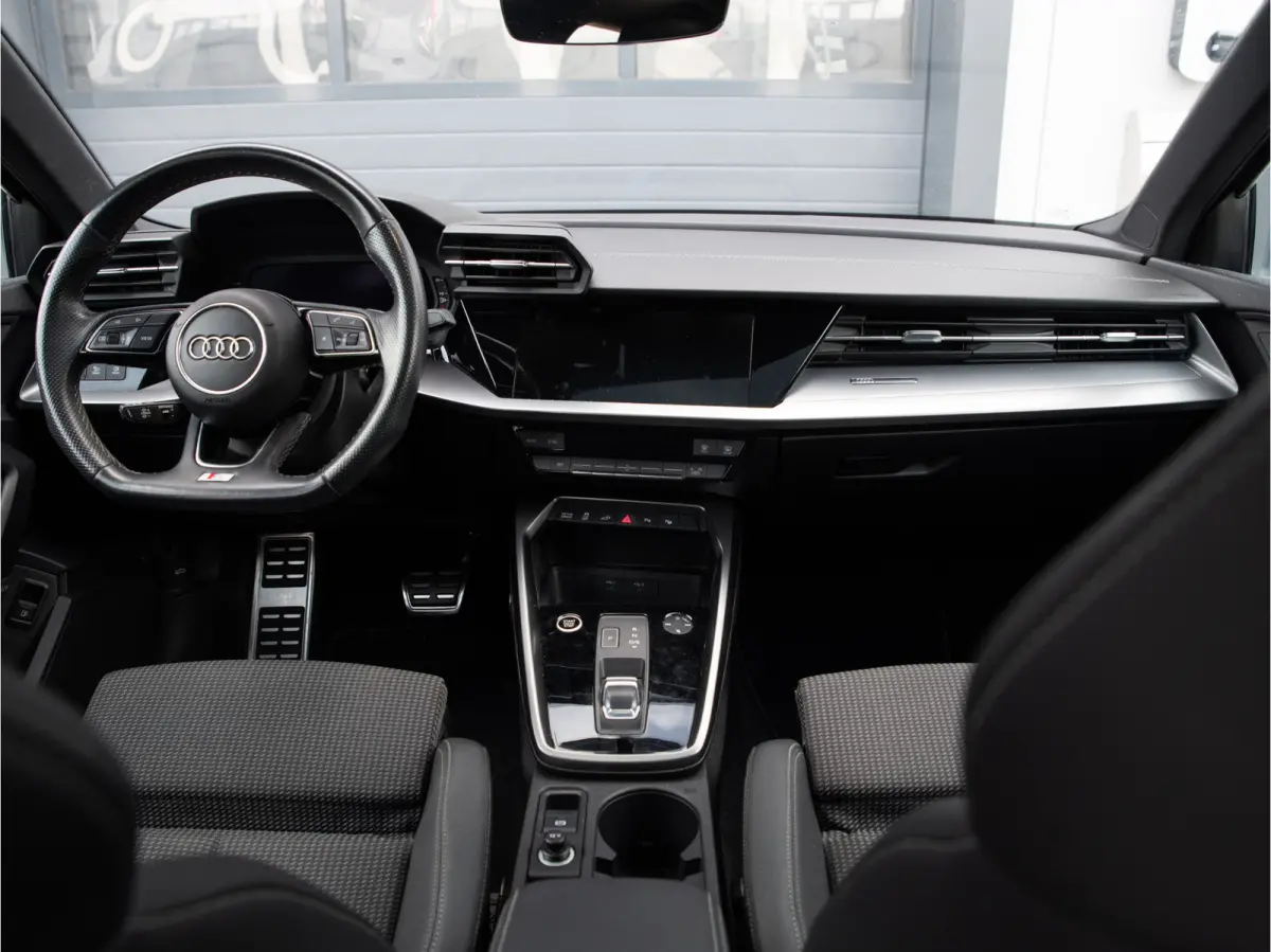 40 TFSI e Business edition S line, PANO, CAMERA, Sportstoelen, Carplay