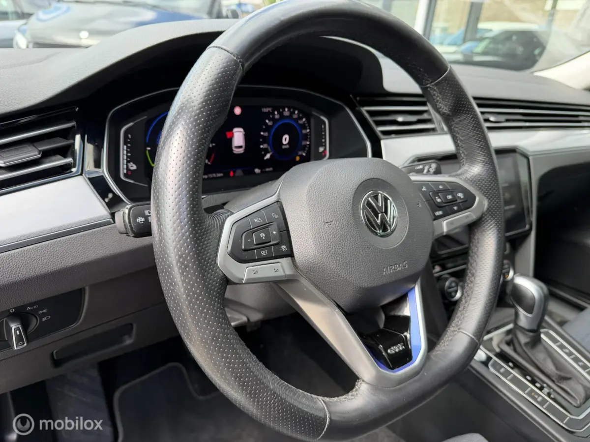 1.4 TSI PHEV GTE 19 inch r-line trekh virtual