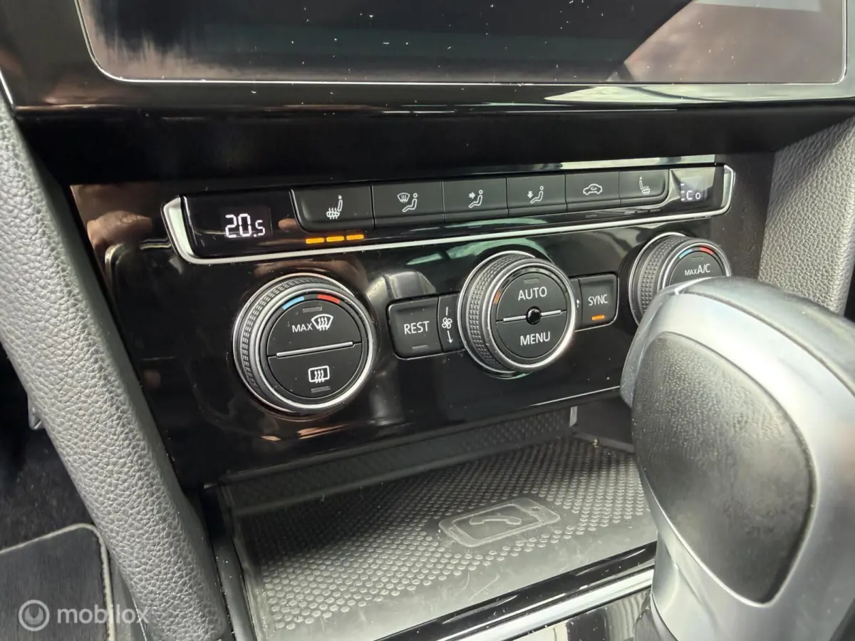 1.4 TSI PHEV GTE 19 inch r-line trekh virtual