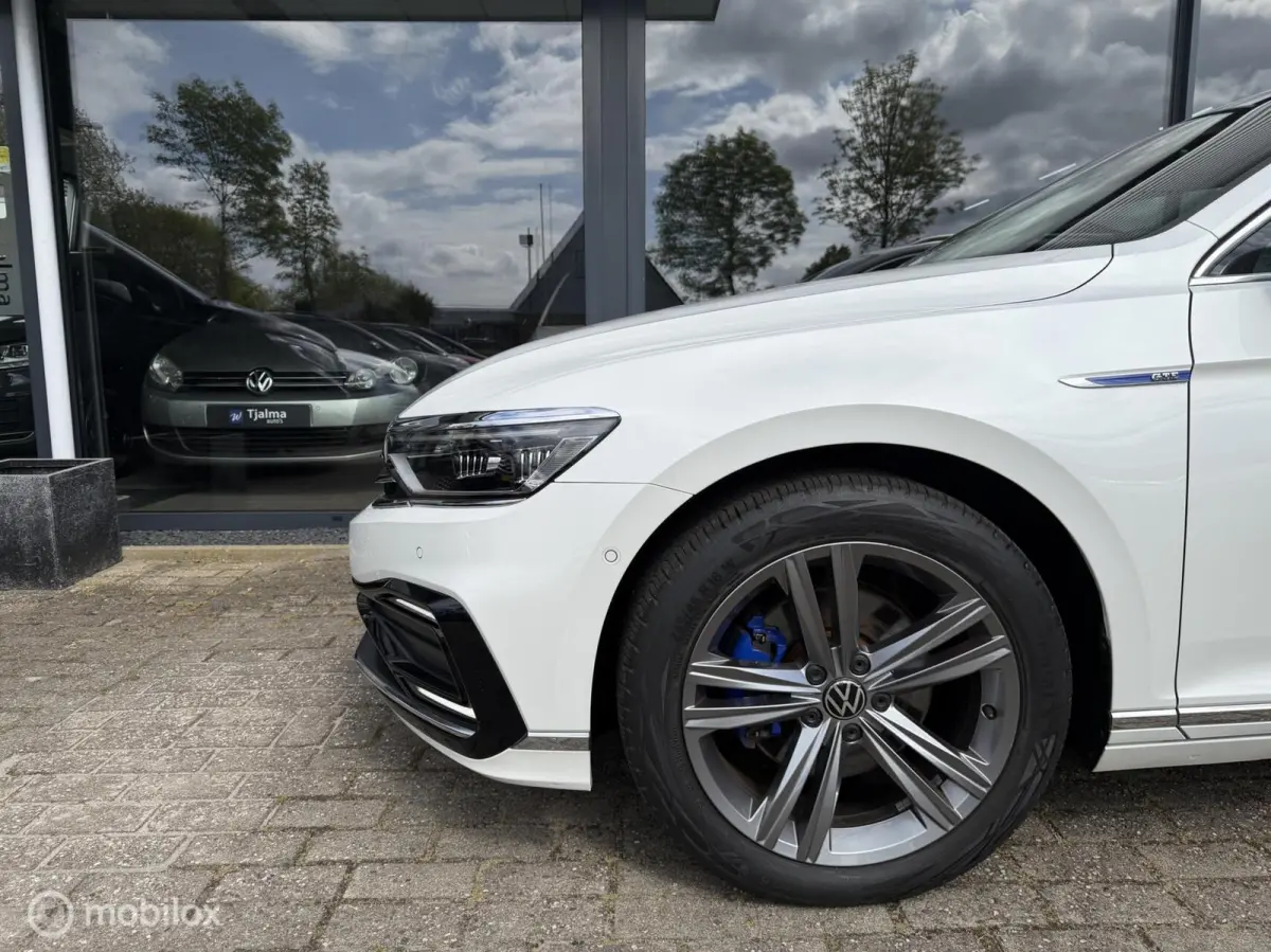 1.4 TSI PHEV GTE 19 inch r-line trekh virtual