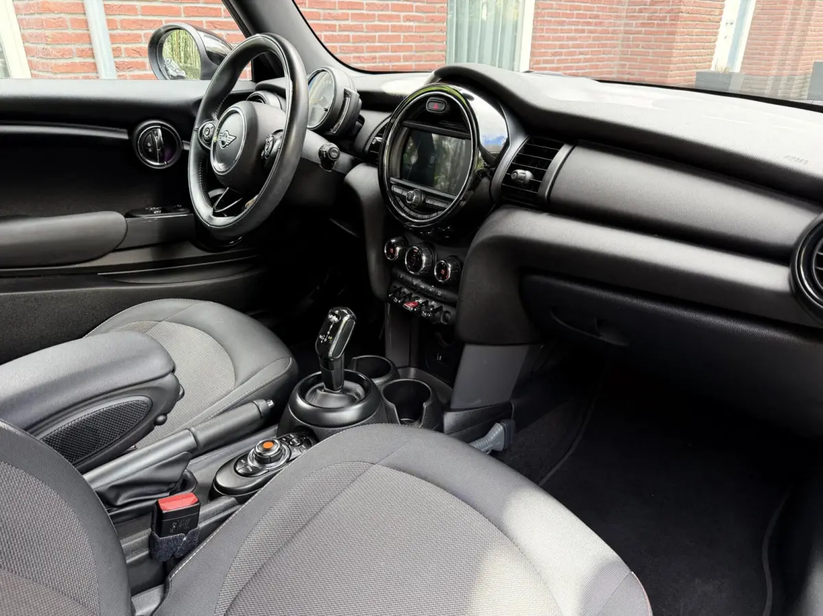 Mini 1.5 Black Edition | Bj.2019 | Navi | Automaat