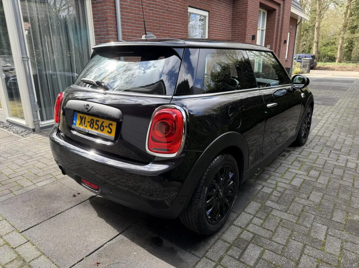 Mini 1.5 Black Edition | Bj.2019 | Navi | Automaat