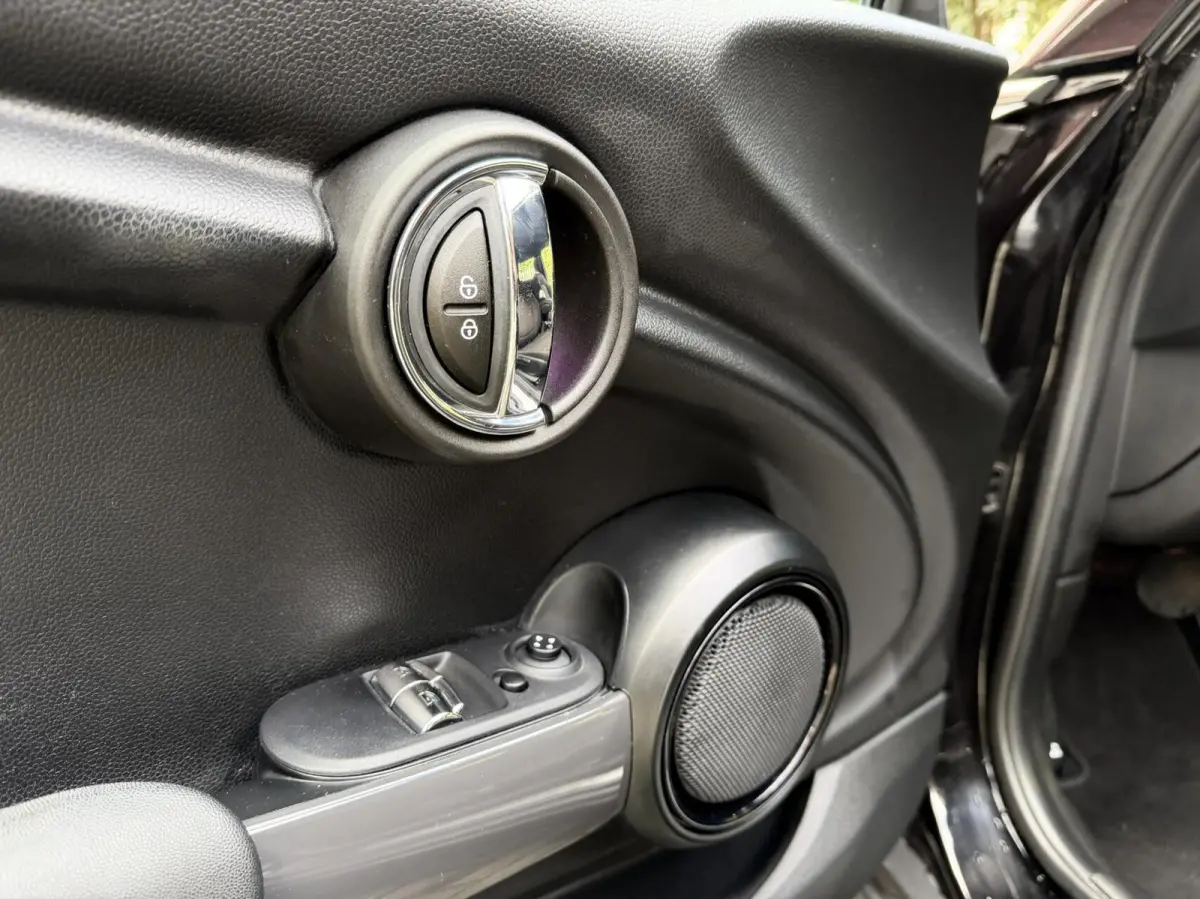 Mini 1.5 Black Edition | Bj.2019 | Navi | Automaat