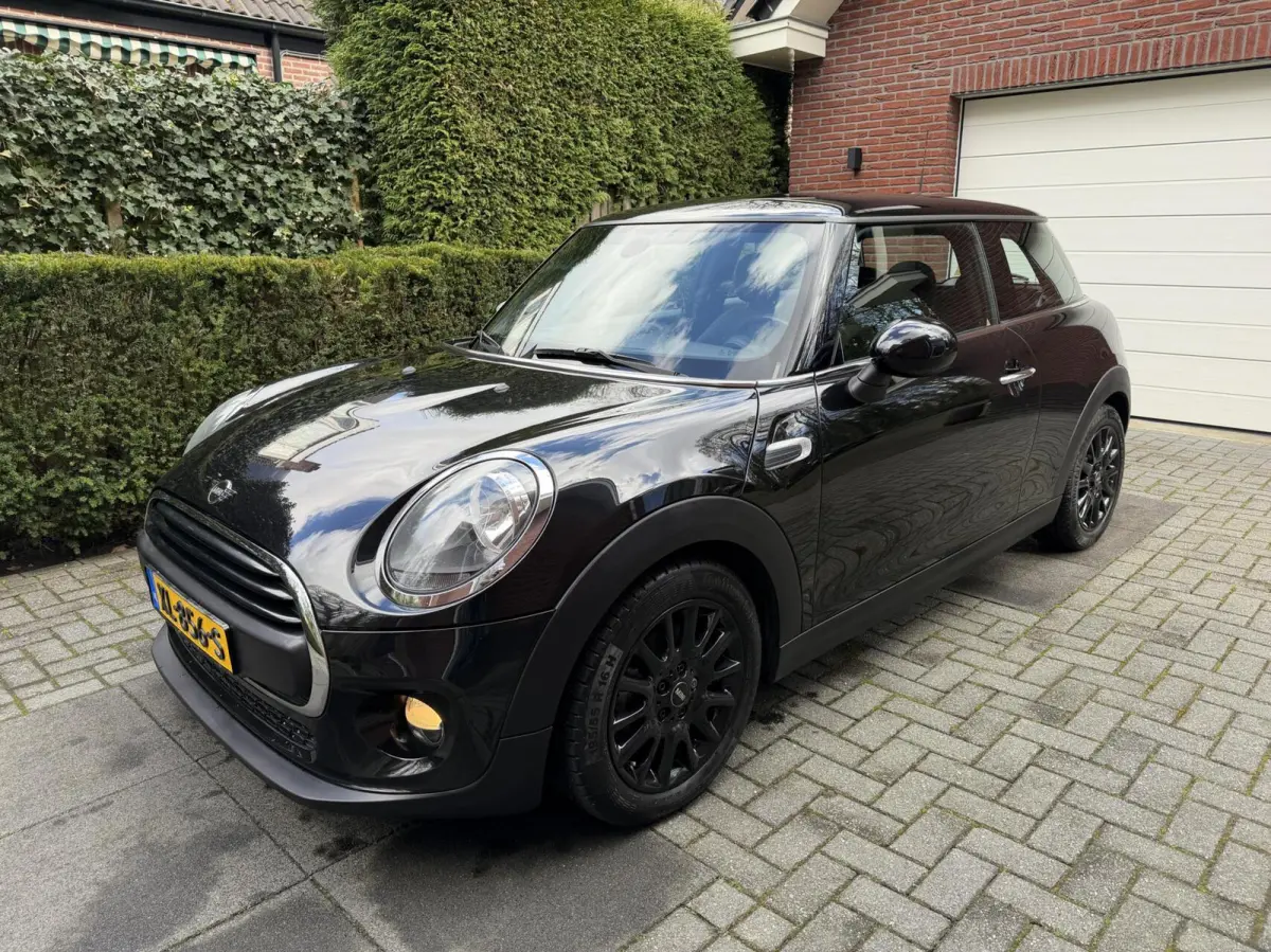Mini 1.5 Black Edition | Bj.2019 | Navi | Automaat