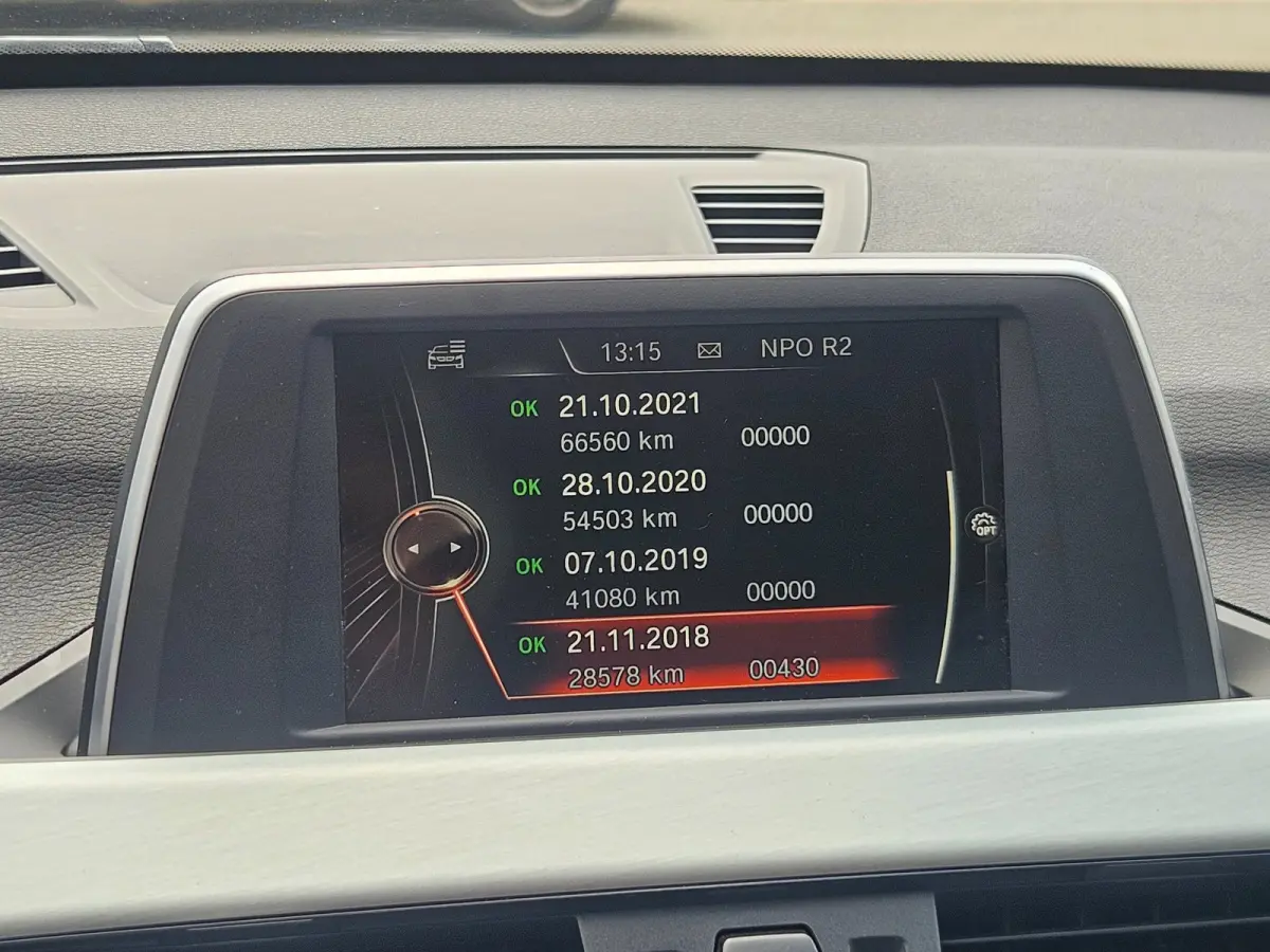 XDrive20i LED Pano Navi Trekhaak Stoelvw PDC Keyless