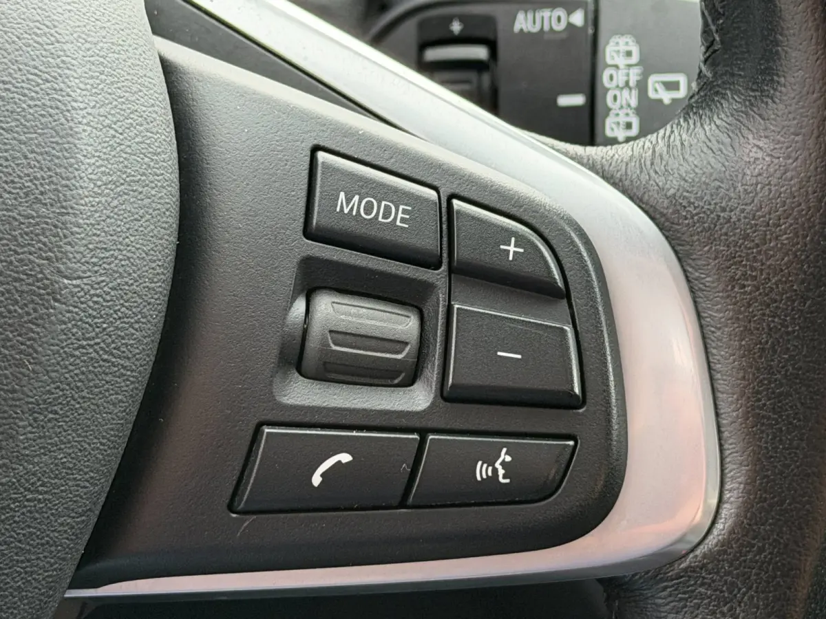 XDrive20i LED Pano Navi Trekhaak Stoelvw PDC Keyless