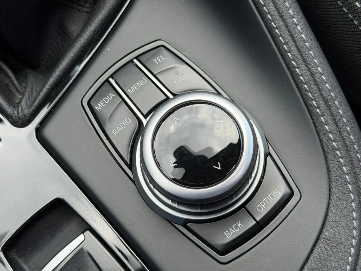XDrive20i LED Pano Navi Trekhaak Stoelvw PDC Keyless