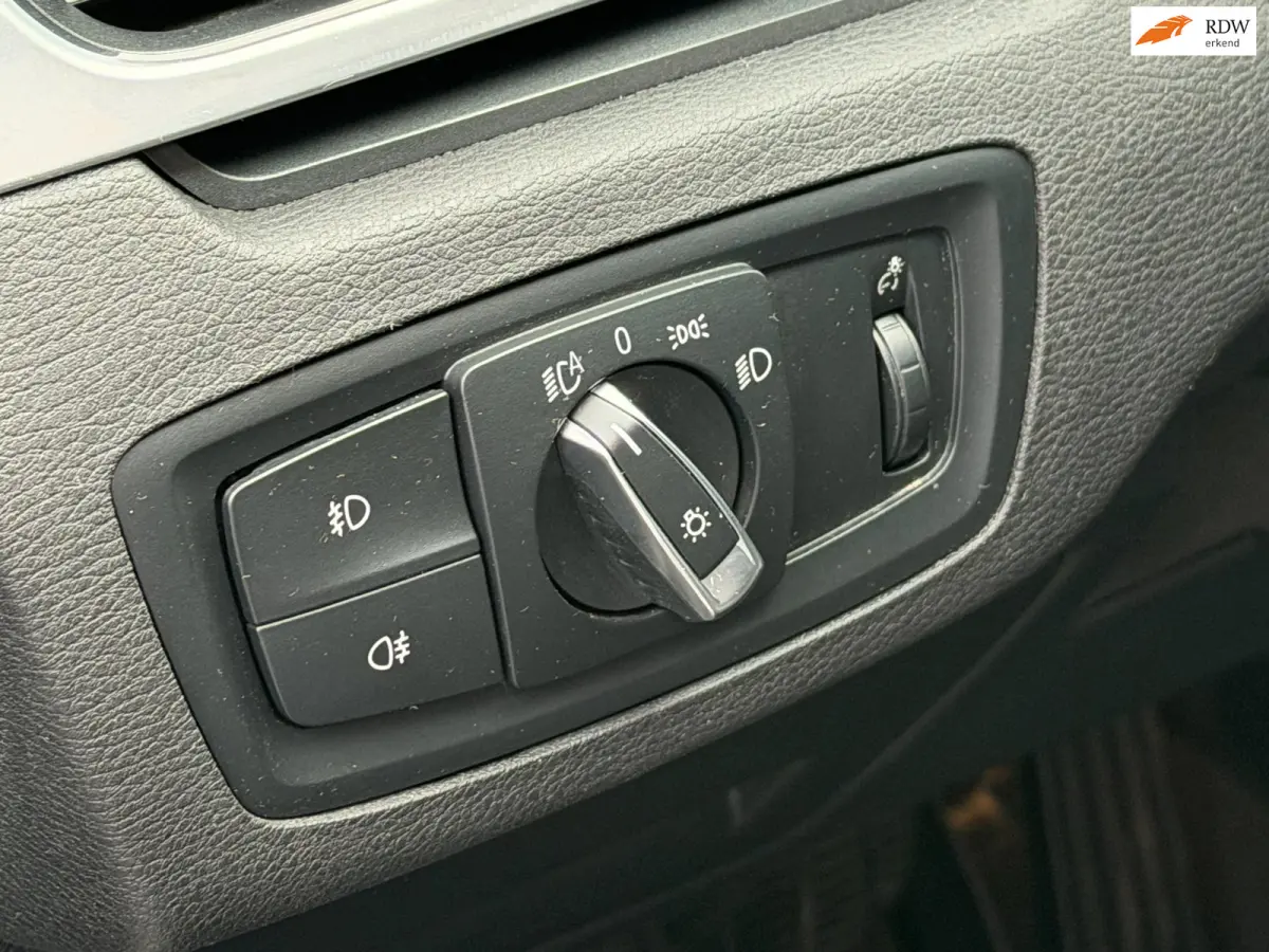 XDrive20i LED Pano Navi Trekhaak Stoelvw PDC Keyless