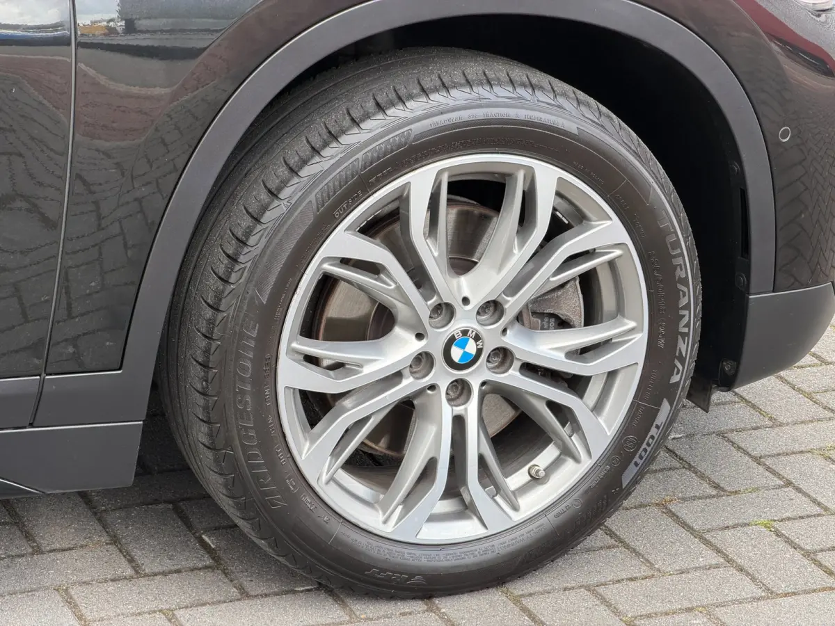 XDrive20i LED Pano Navi Trekhaak Stoelvw PDC Keyless