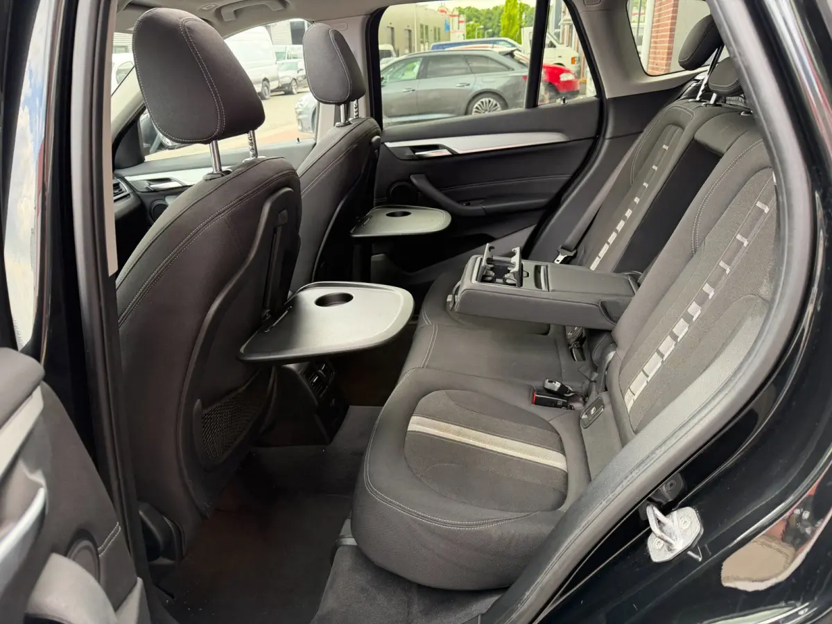 XDrive20i LED Pano Navi Trekhaak Stoelvw PDC Keyless