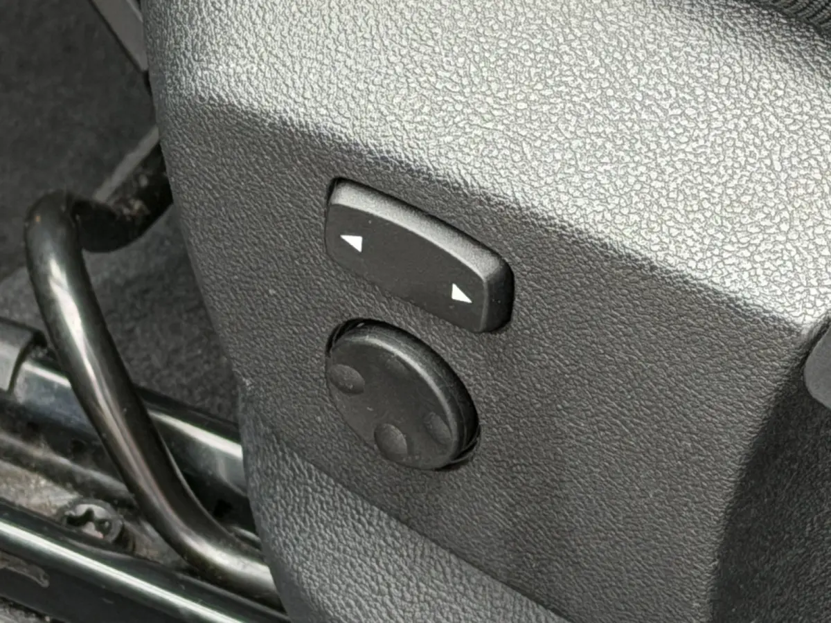 XDrive20i LED Pano Navi Trekhaak Stoelvw PDC Keyless