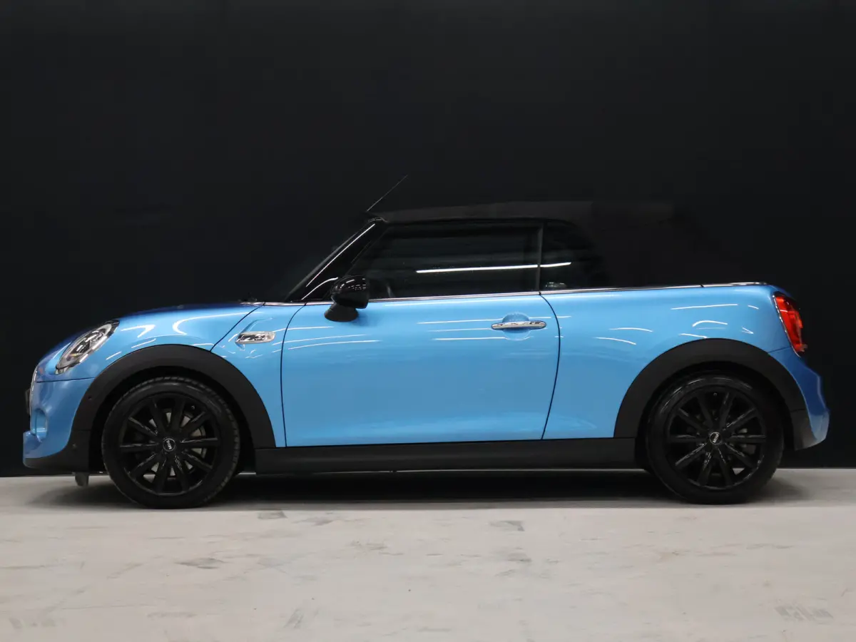 Mini 2.0 S Chili Serious Business [HARMAN/KARDON, HEAD-UP, SFEERVERLICHTING, ADAPTIVE CRUISE, STOELVERWARMING, CAMERA, JCW-STUUR, PDC V+A, VOL LEDER, BLUETOOTH, CLIMATE, NIEUWSTAAT]