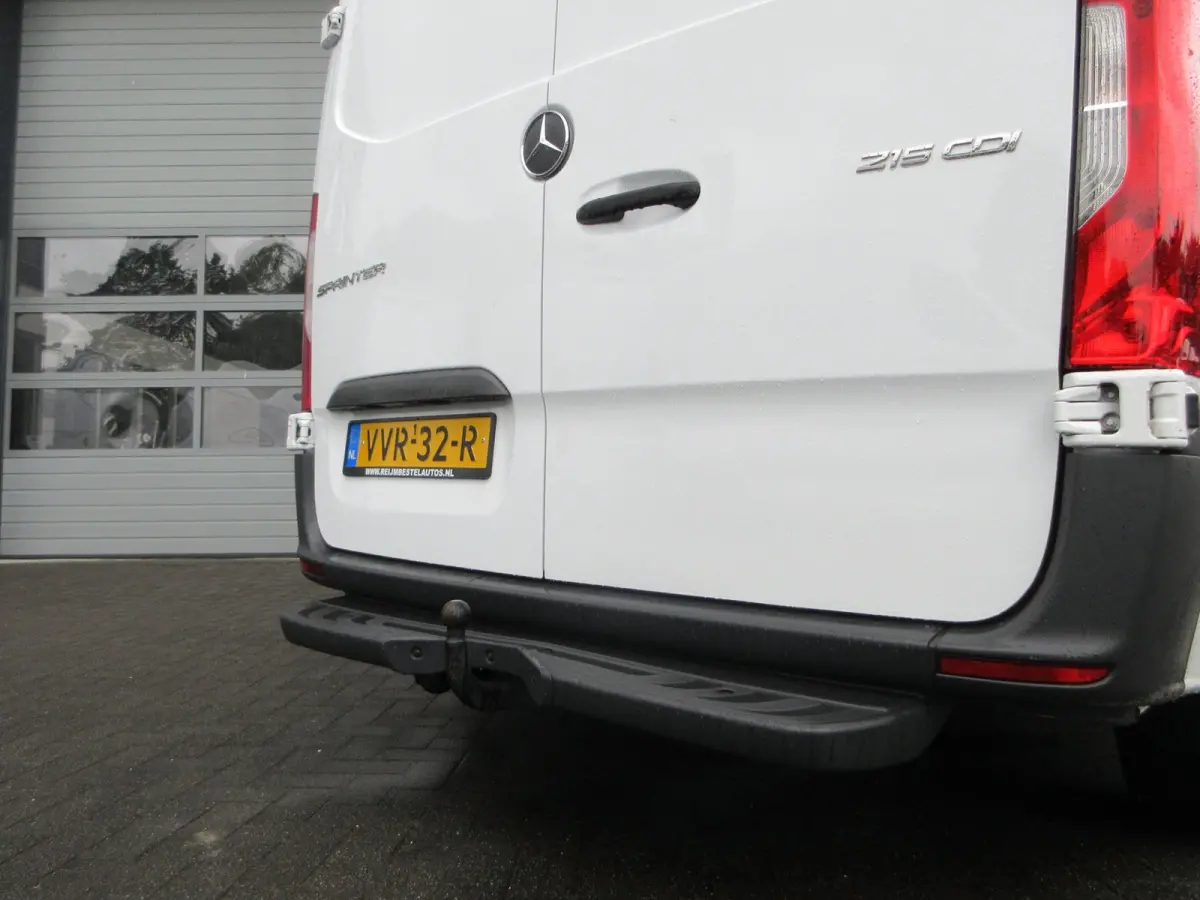 215 CDI L2H2 Airco, Camera, Navigatie ,Trekhaak ,3-Zits.