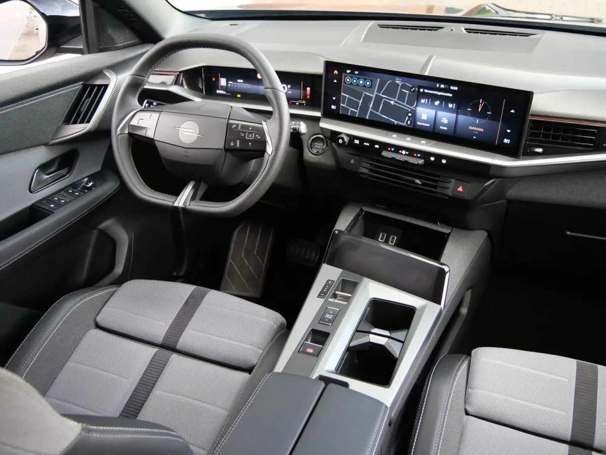 1.2 Turbo Hybrid GS 136 Pk Automaat Navi / DAB / Apple Carplay / Camera / Stoelverwarming
