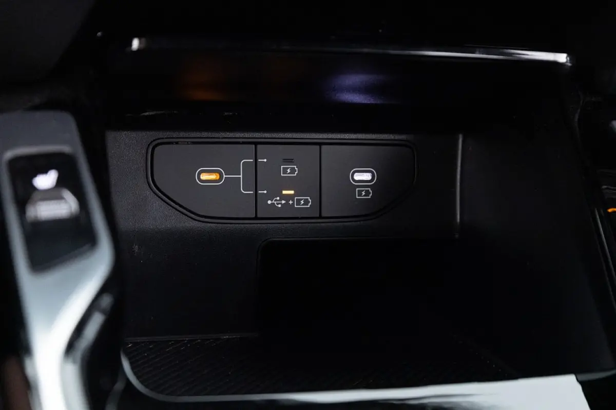 1.6 T-GDi Plug-in Hybrid 4WD DynamicLine 7-Persoons ✅ 1e Eigenaar