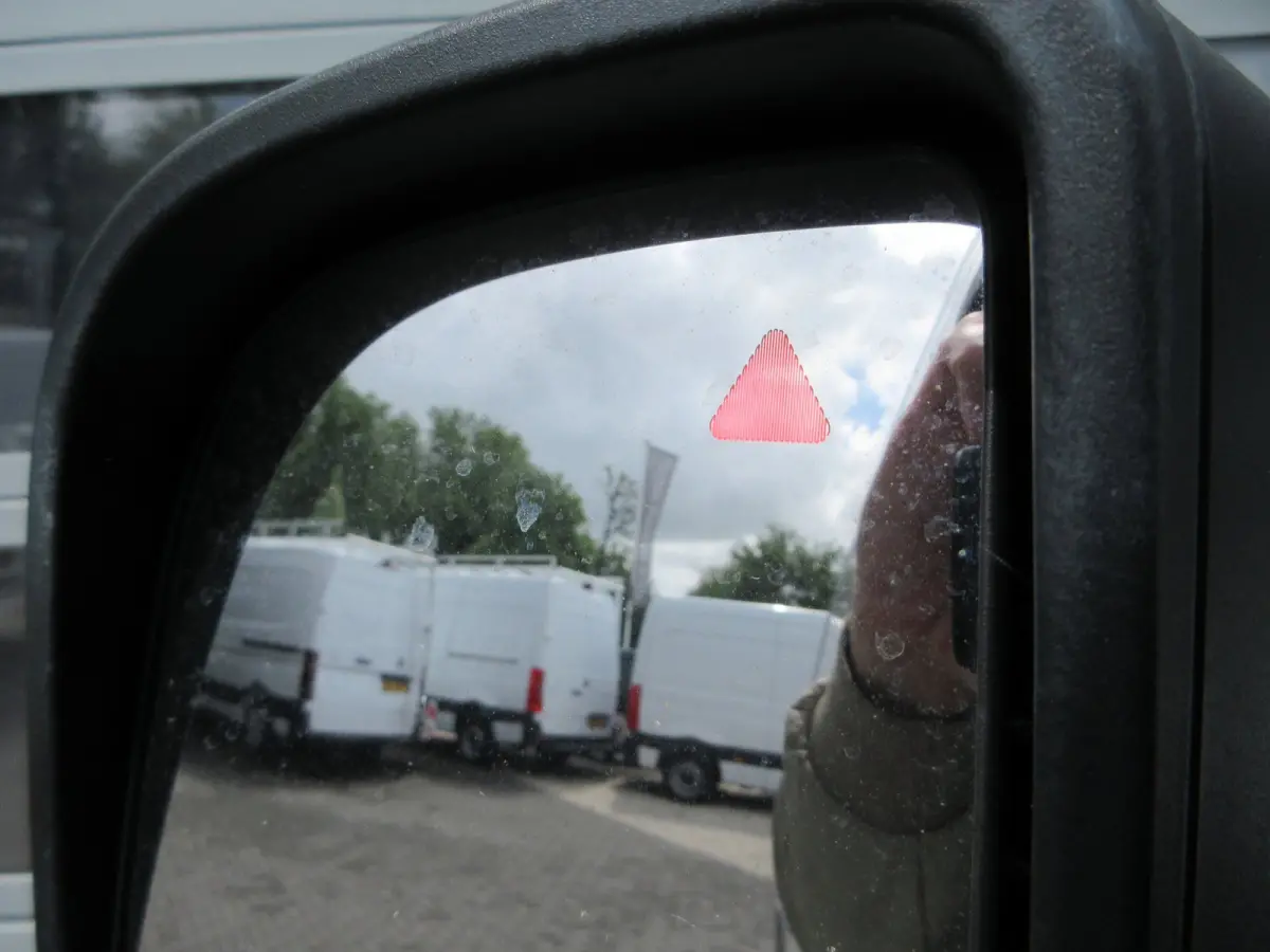 215 CDI L2H2 Airco, Camera, Navigatie ,Trekhaak ,3-Zits.