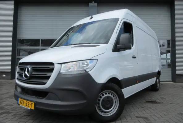 215 CDI L2H2 Airco, Camera, Navigatie ,Trekhaak ,3-Zits.