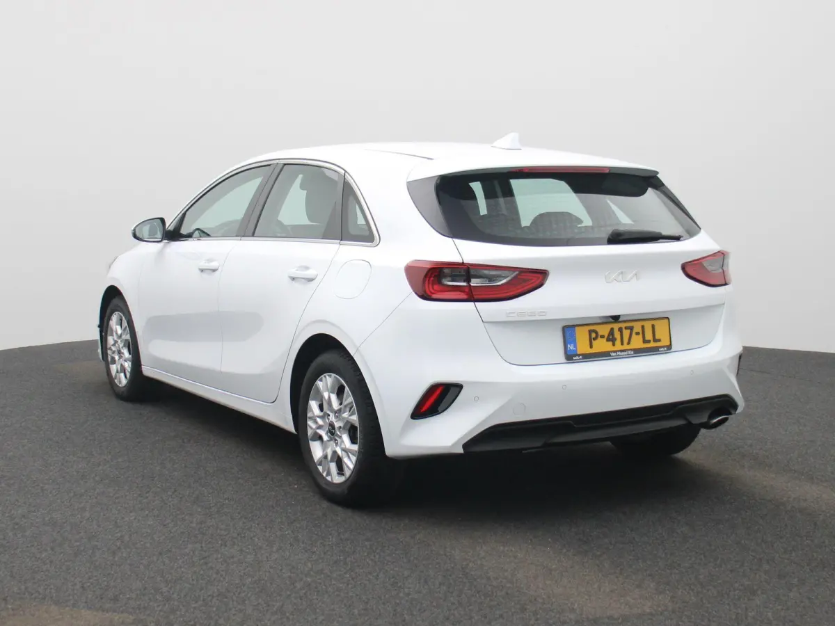 1.0 T-GDi DynamicLine | Apple Carplay / Android Auto | Camera | Parkeersensoren | Climate Control |