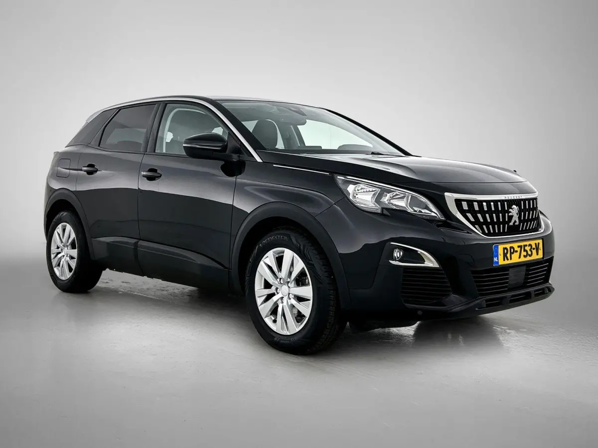 SUV 130pk Executive |GRATIS € 1000,- ACCESSOIRES NAAR KEUZE! | Trekhaak| Navigatie | Camera | Apple Carplay / Android Auto | Draadloze telefoonlader |  | Lage kilometerstand | 17" lichtmet