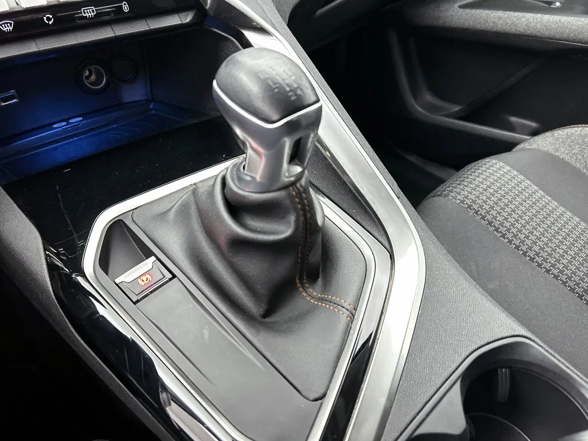 SUV 130pk Executive |GRATIS € 1000,- ACCESSOIRES NAAR KEUZE! | Trekhaak| Navigatie | Camera | Apple Carplay / Android Auto | Draadloze telefoonlader |  | Lage kilometerstand | 17" lichtmet