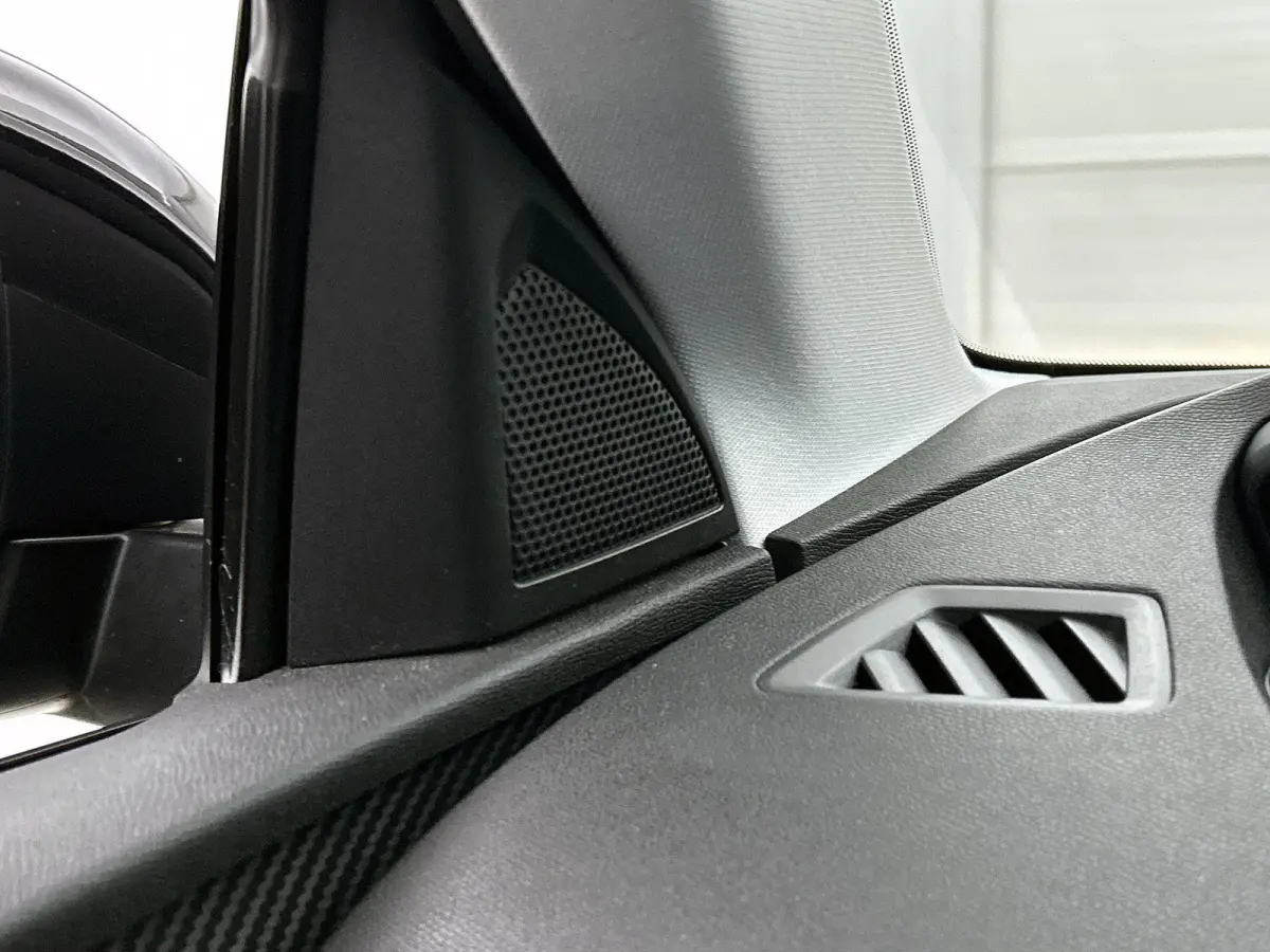 SUV 130pk Executive |GRATIS € 1000,- ACCESSOIRES NAAR KEUZE! | Trekhaak| Navigatie | Camera | Apple Carplay / Android Auto | Draadloze telefoonlader |  | Lage kilometerstand | 17" lichtmet