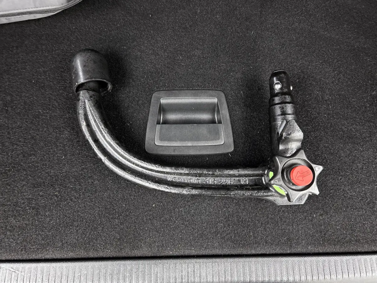 SUV 130pk Executive |GRATIS € 1000,- ACCESSOIRES NAAR KEUZE! | Trekhaak| Navigatie | Camera | Apple Carplay / Android Auto | Draadloze telefoonlader |  | Lage kilometerstand | 17" lichtmet
